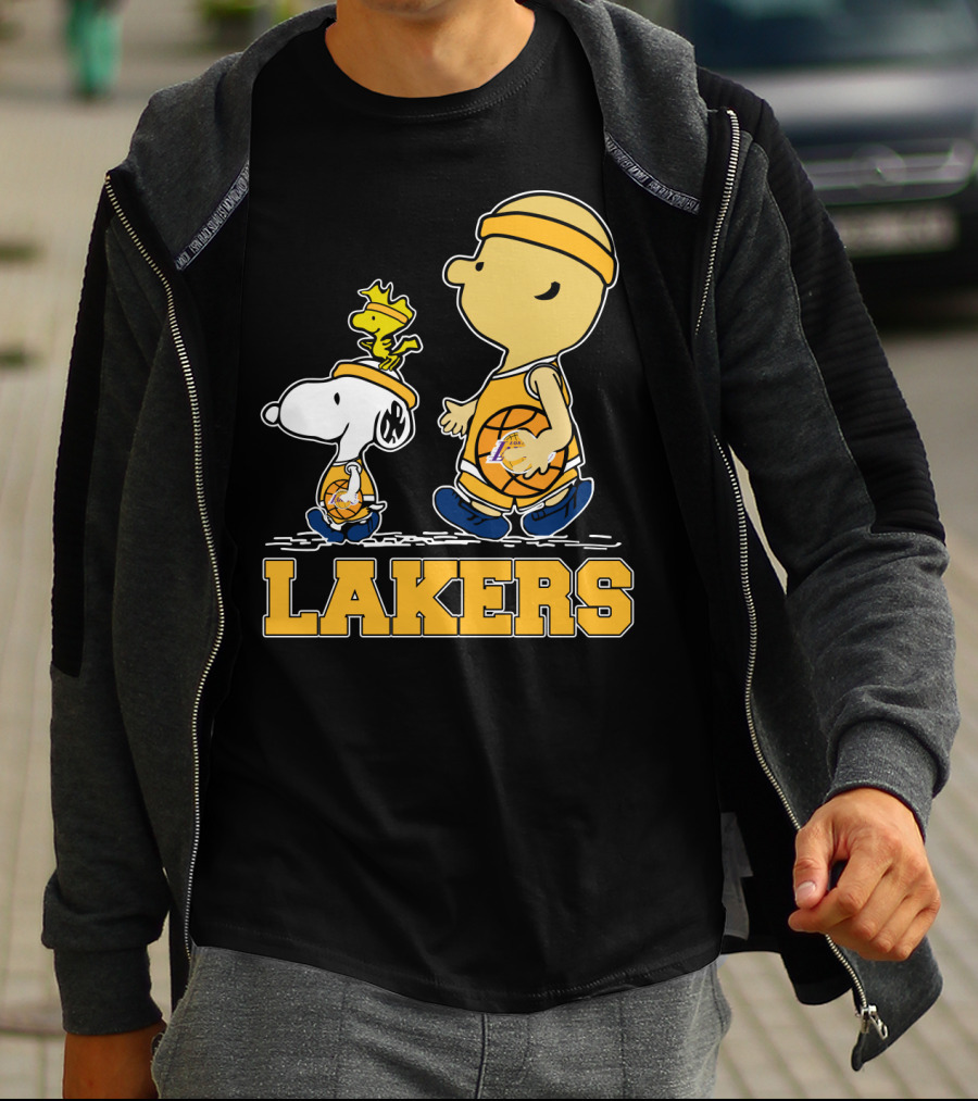 Snoopy And Woodstock With Basketballs For Los Angeles Lakers Fans T-Shirt