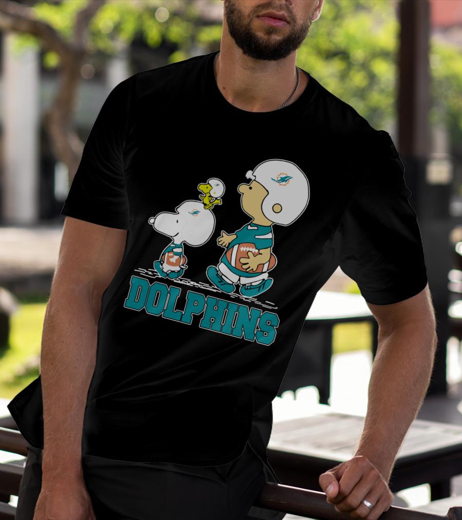 Snoopy Woodstock Charlie Brown Miami Dolphins Football Fans T-Shirt