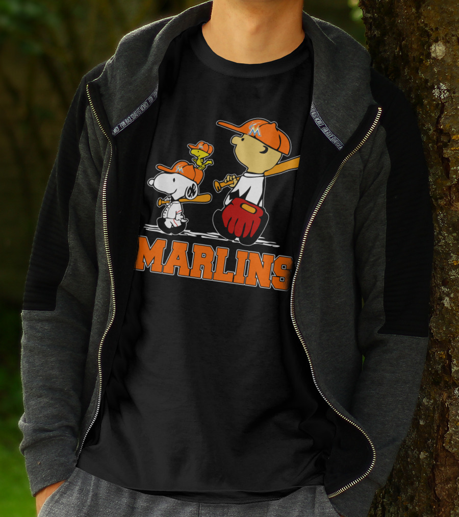 Marlins Snoopy Woodstock And Charlie Brown Baseball Fans T-Shirt