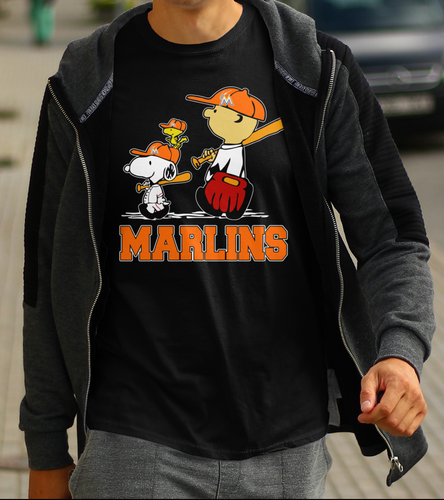 Marlins Snoopy Woodstock And Charlie Brown Baseball Fans T-Shirt