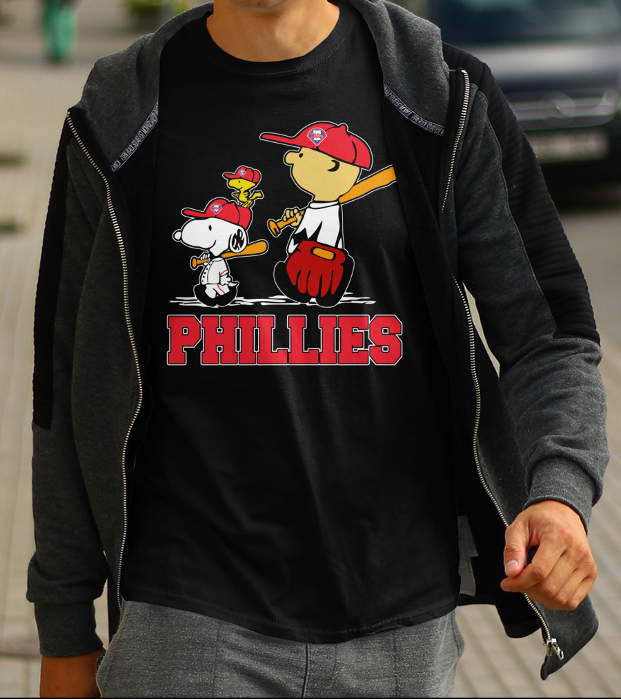 Snoopy Woodstock Phillies Baseball Fans T-Shirt