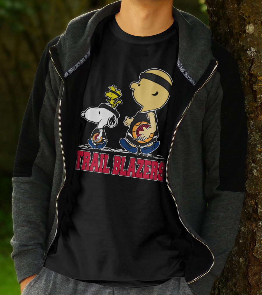 Snoopy And Woodstock Portland Trail Blazers Fans Basketball Theme T-Shirt