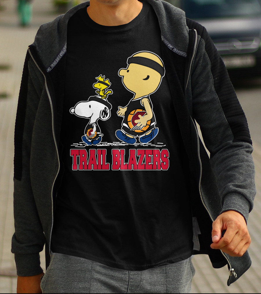 Snoopy And Woodstock Portland Trail Blazers Fans Basketball Theme T-Shirt