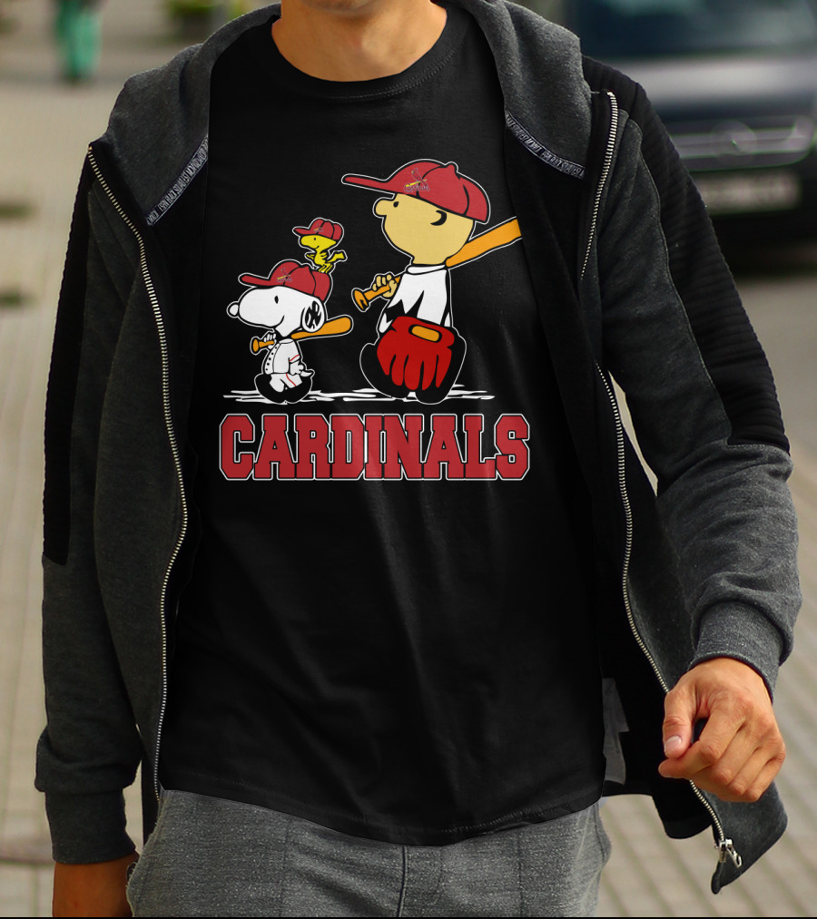 Snoopy Woodstock Charlie Brown Cardinals Baseball Fans T-Shirt