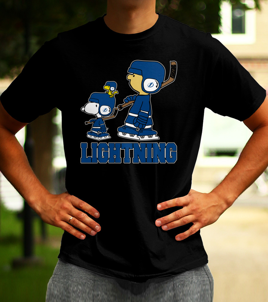 Snoopy And Charlie Brown Tampa Bay Lightning Ice Hockey T-Shirt