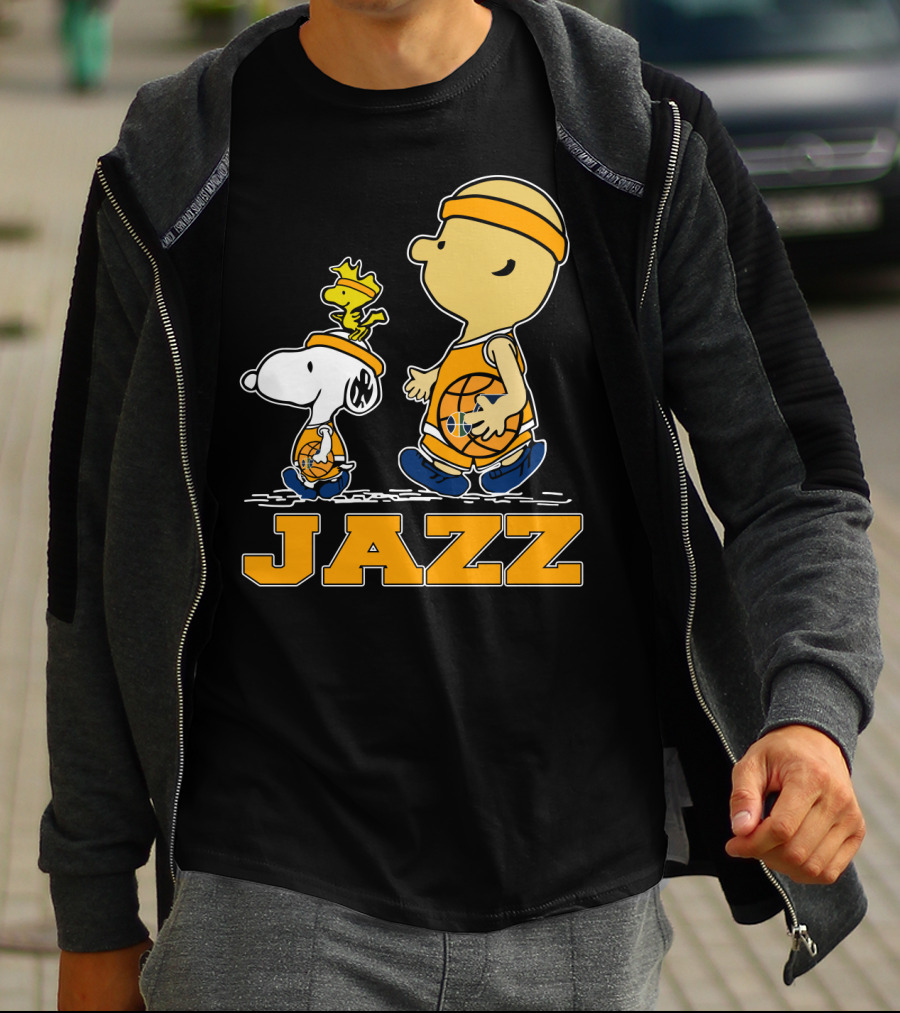 Snoopy And Woodstock With Basketball For Utah Jazz Fans T-Shirt