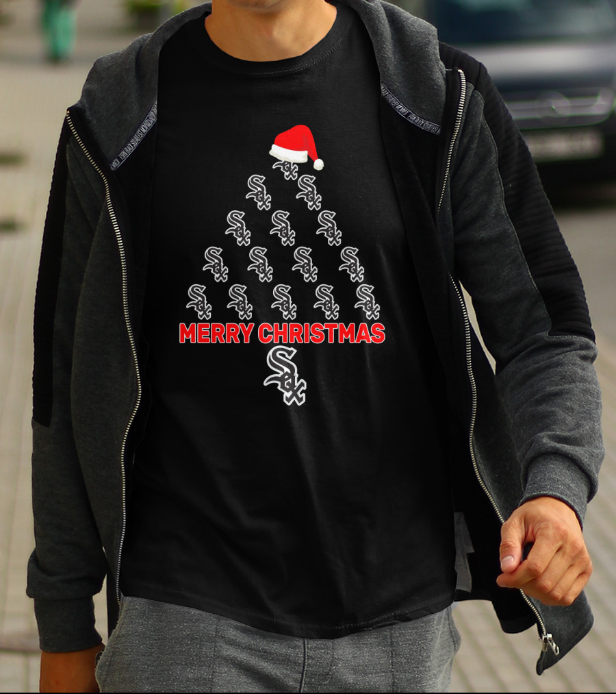 Chicago White Sox Merry Christmas Tree Santa Hat Holiday Celebration T-Shirt