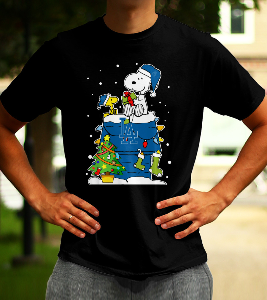 Los Angeles Dodgers Snoopy Christmas Peanuts Woodstock Holiday Winter Gift T-Shirt