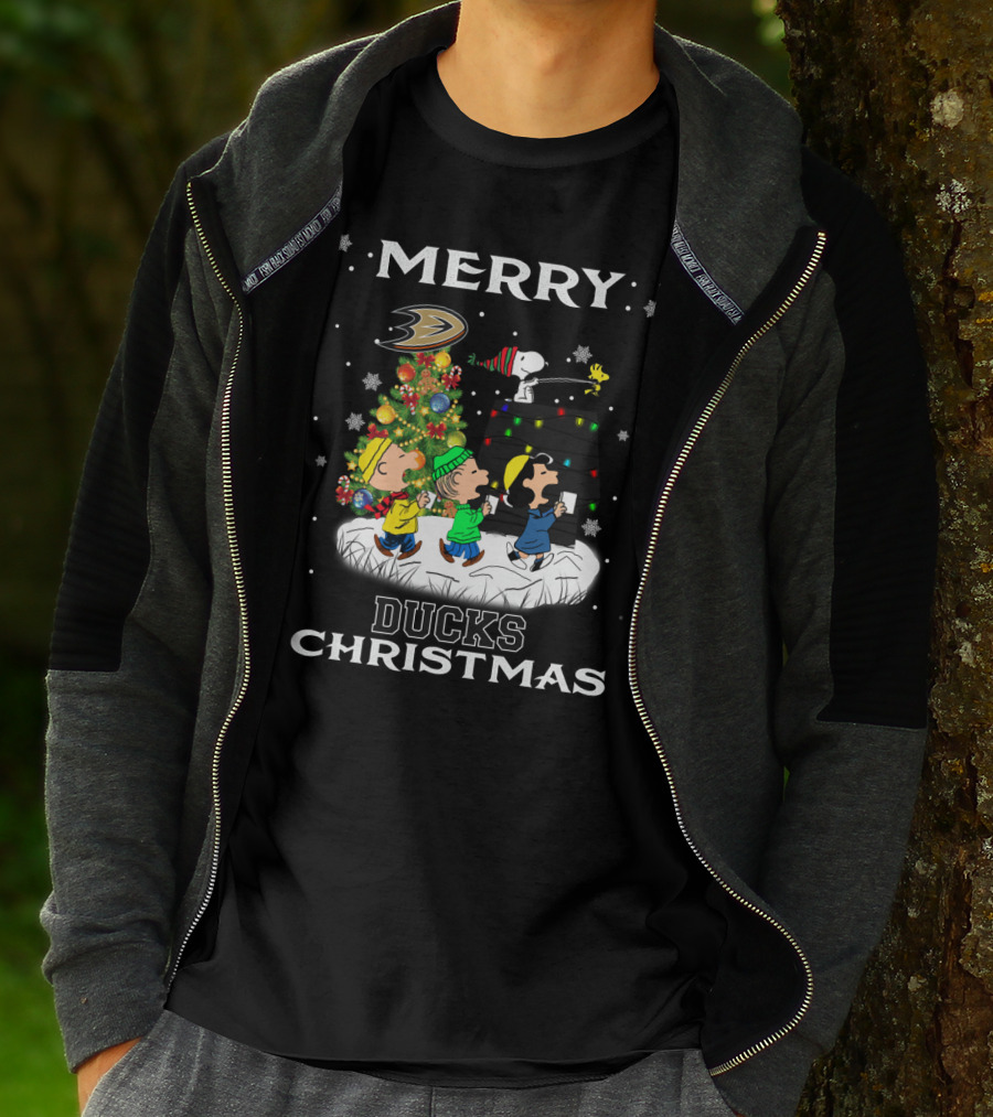 Merry Anaheim Ducks Christmas With Snoopy And Friends T-Shirt