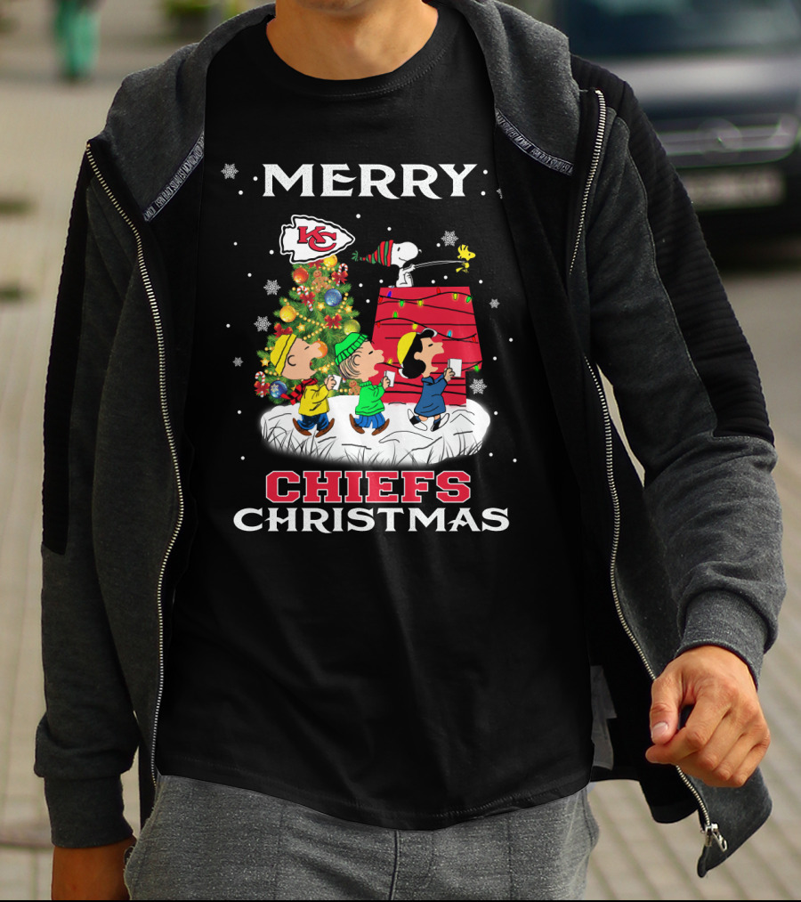 Merry Kansas City Chiefs Christmas Featuring Snoopy And Woodstock With Festive Tree T-Shirt