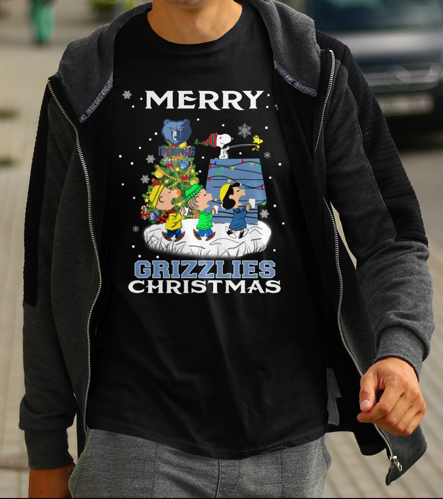 Merry Memphis Grizzlies Christmas Snoopy And Friends Holiday Scene T-Shirt