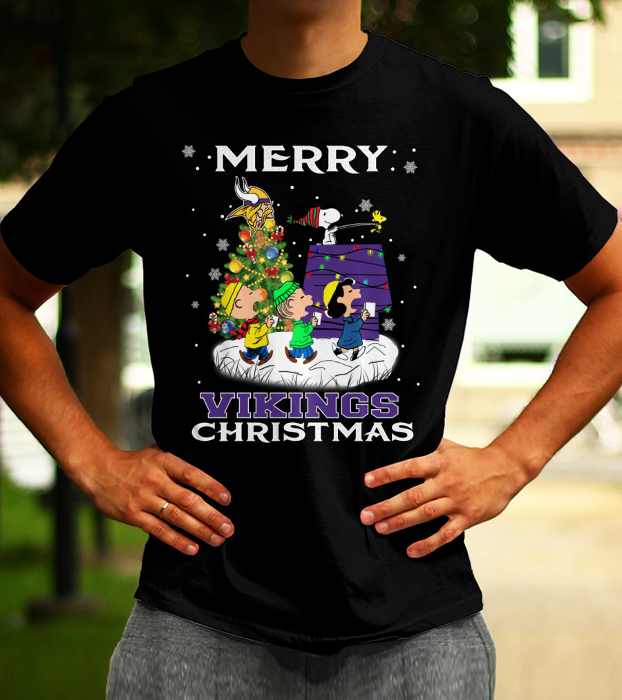 Merry Vikings Christmas With Snoopy And Friends T-Shirt