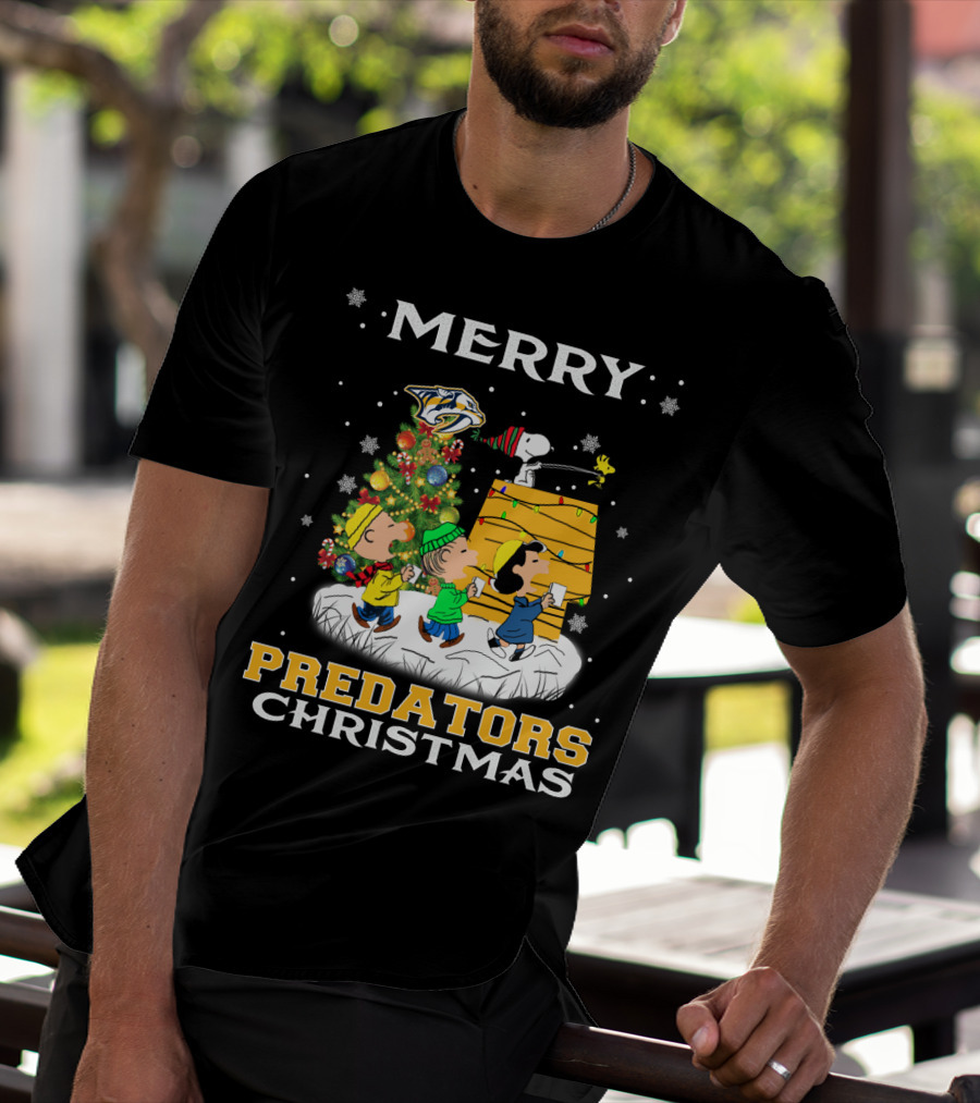 Merry Nashville Predators Christmas Snoopy Woodstock Lucy Charlie Brown Linus Caroling Holiday Scene T-Shirt