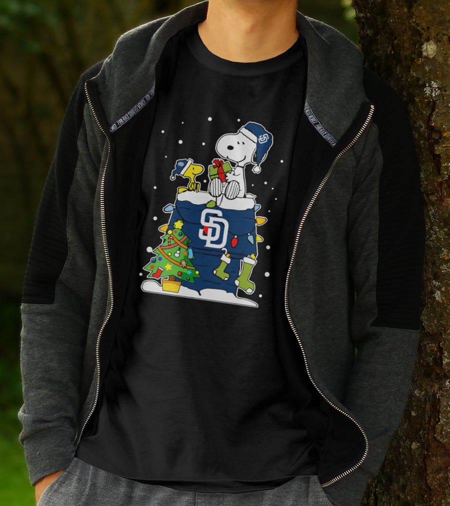 San Diego Padres Snoopy Christmas Theme T-Shirt
