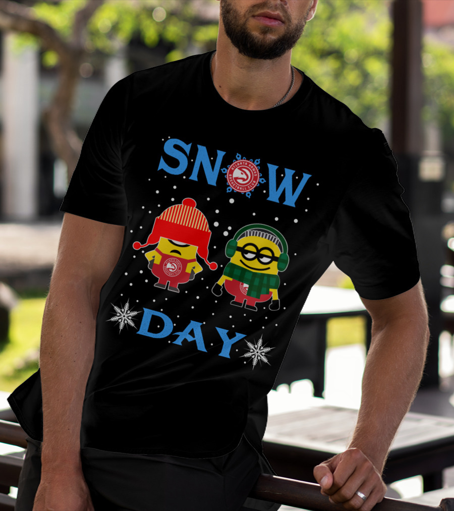 Snow Day Atlanta Hawks Minion Fans Snowflakes Winter Fun T-Shirt