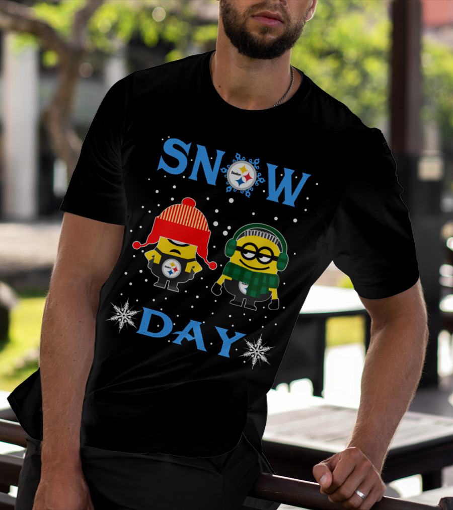 Snow Day For Pittsburgh Steelers Versus Minion Snowflakes And Winter Gear T-Shirt