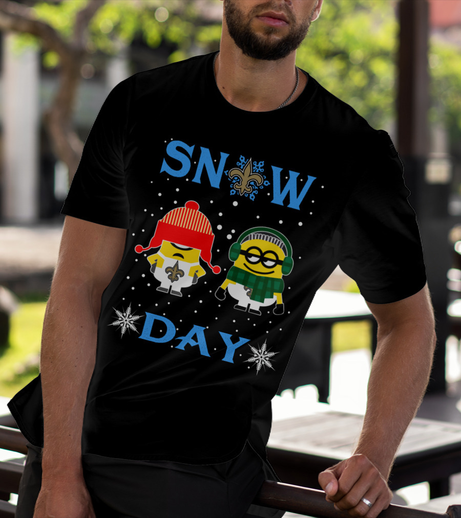 Snow Day With New Orleans Saints Minions In Winter Gear T-Shirt