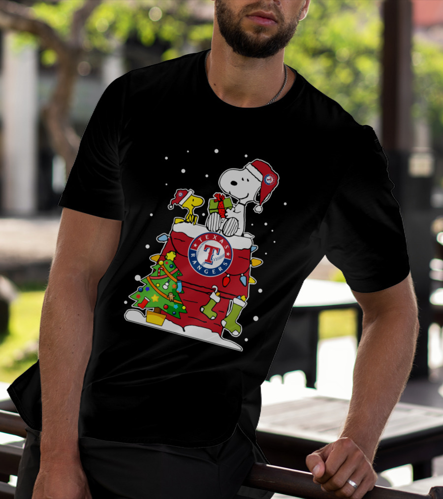 Texas Rangers Snoopy And Woodstock Christmas Scene T-Shirt