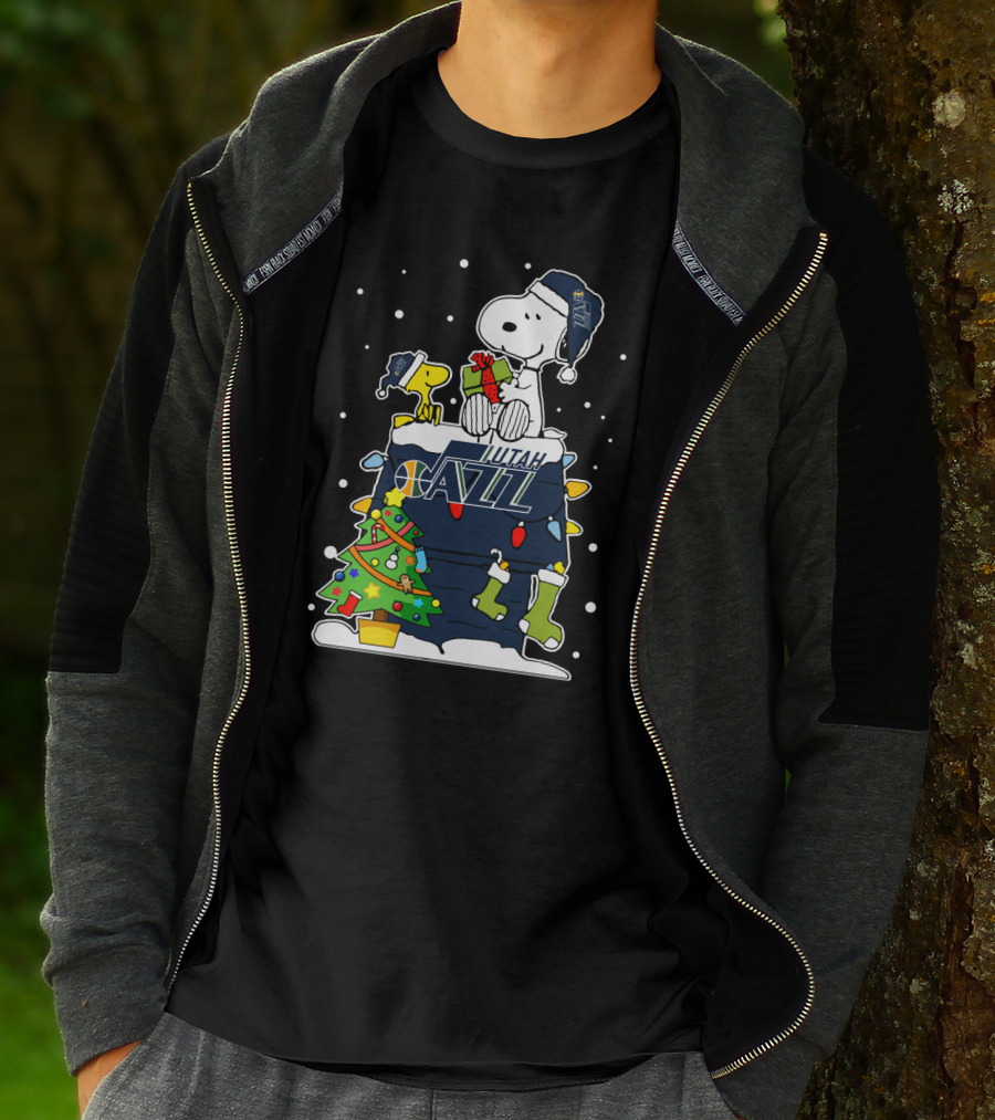 Snoopy And Friends Celebrating Christmas With Utah Jazz Spirit T-Shirt