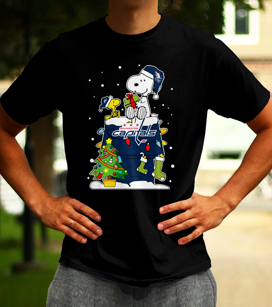 Washington Capitals Christmas Snoopy And Woodstock With Caps Beanies T-Shirt