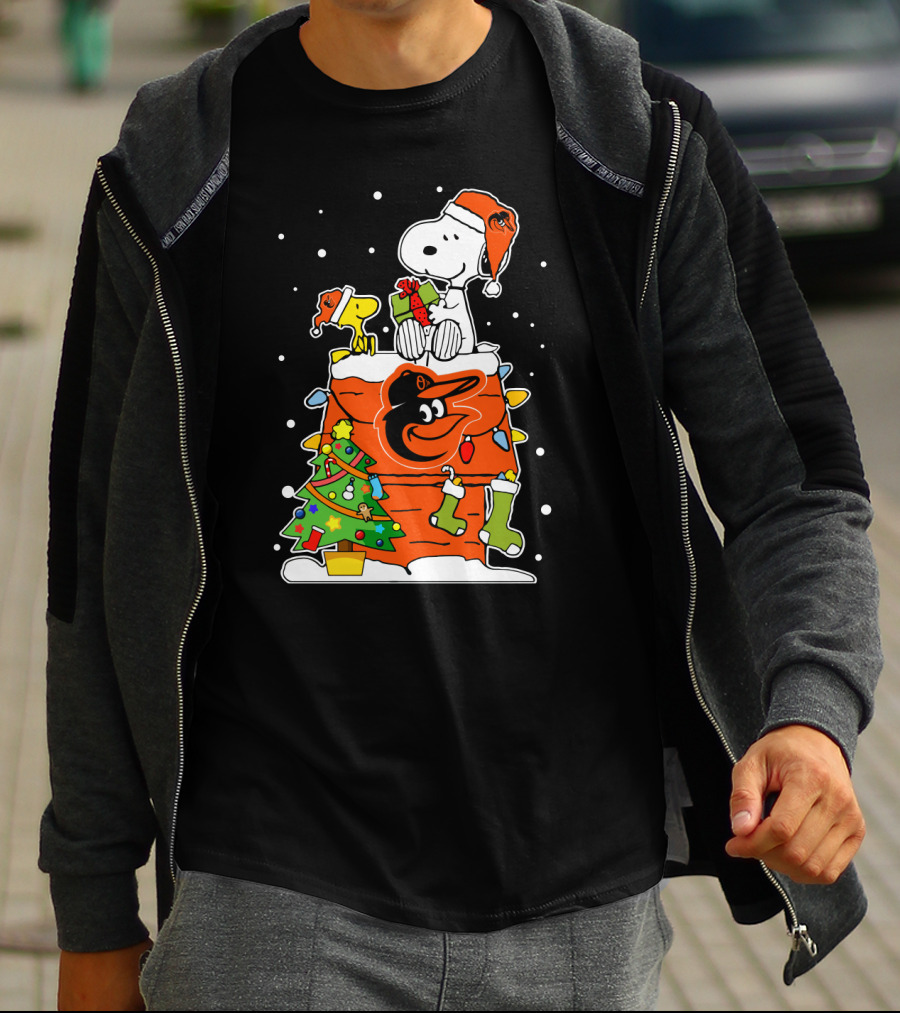 Baltimore Orioles Snoopy Christmas Doghouse Scene T-Shirt