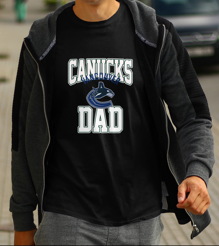 Vancouver Canucks Dad Hockey Team Logo T-Shirt