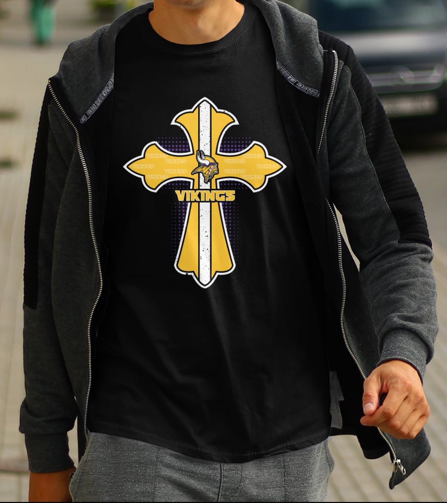 Vikings Cross For Jesus And Minnesota Fans T-Shirt