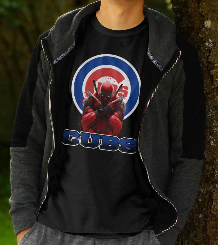 Deadpool With Crossed Swords Over Chicago Cubs Logo CUBS Text T-Shirt