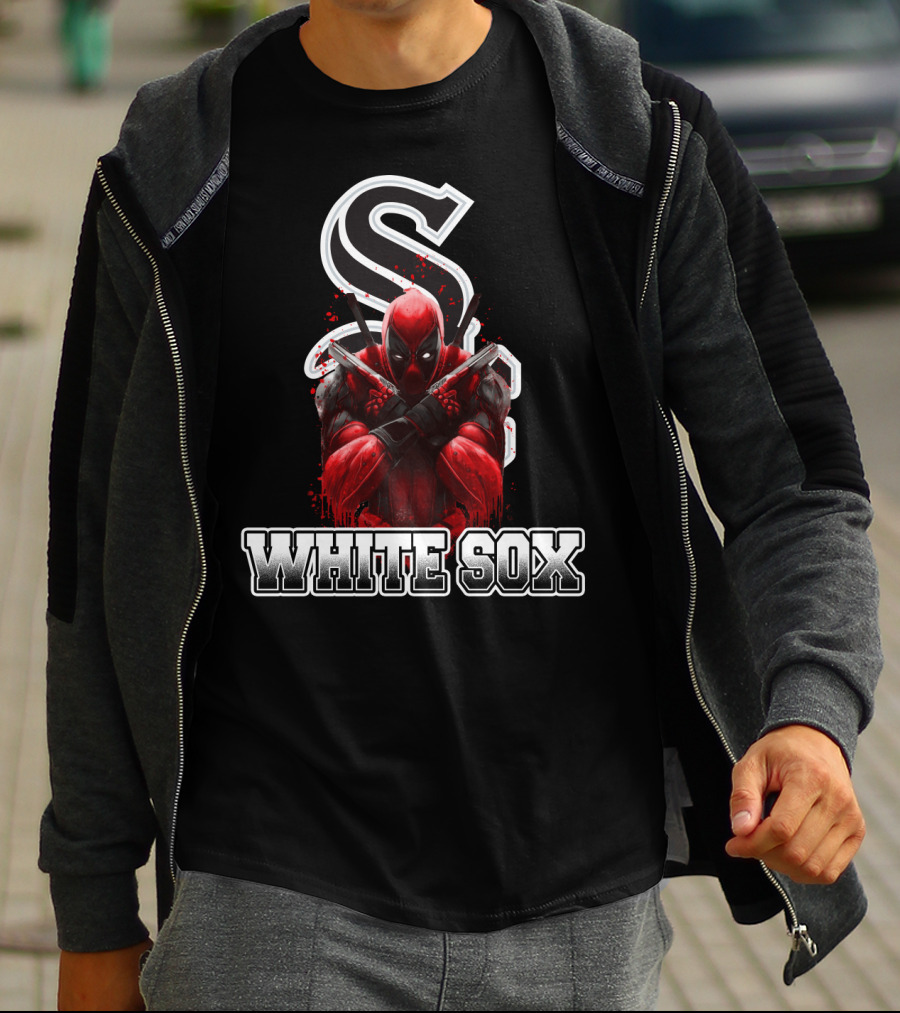 Chicago White Sox Deadpool Crossover Logo Fan T-Shirt