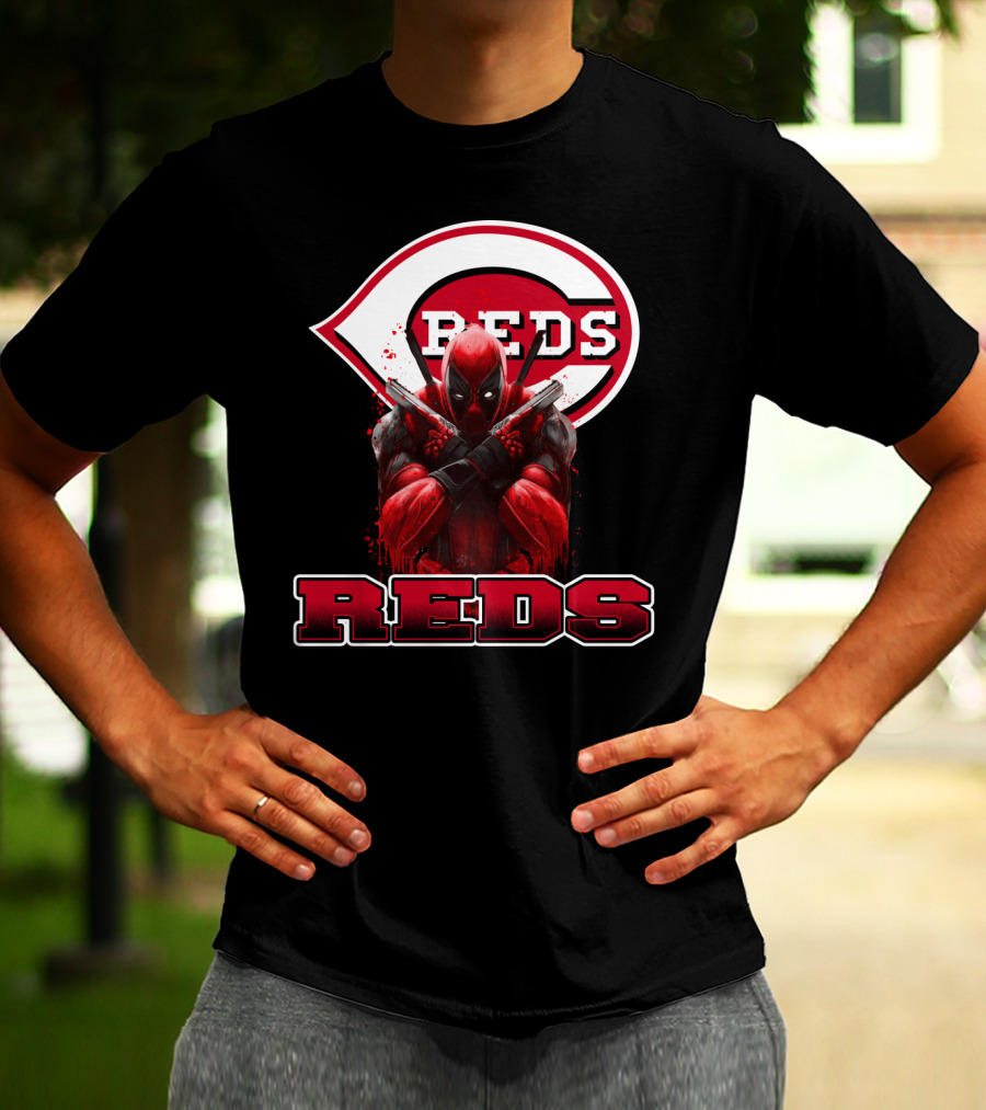 Cincinnati Reds Deadpool Crossover Fan Favorite T-Shirt