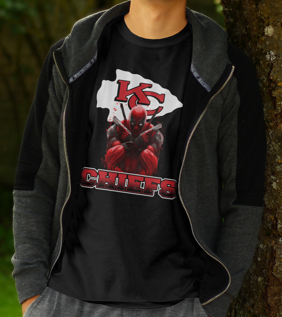 Kansas City Chiefs Deadpool Crossover Fan T-Shirt