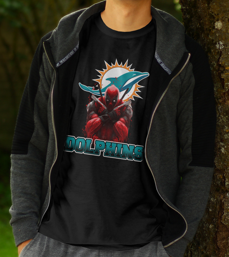 Miami Dolphins Logo And Deadpool Crossover Fans T-Shirt
