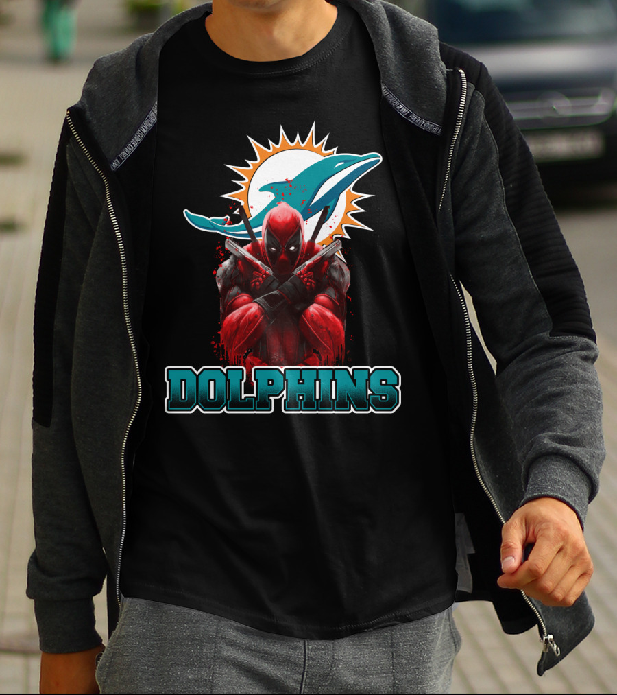 Miami Dolphins Logo And Deadpool Crossover Fans T-Shirt
