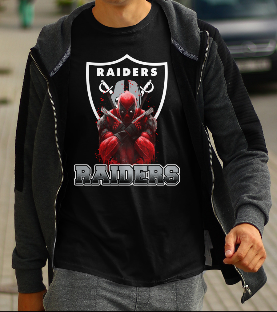 Deadpool Raiders Crossover For Oakland Raiders Fans T-Shirt