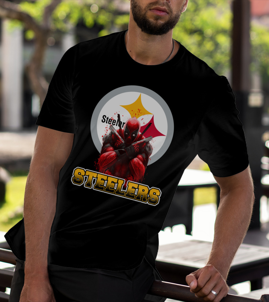 Steelers Deadpool Crossover With Pittsburgh Steelers Logo And Character Pose T-Shirt