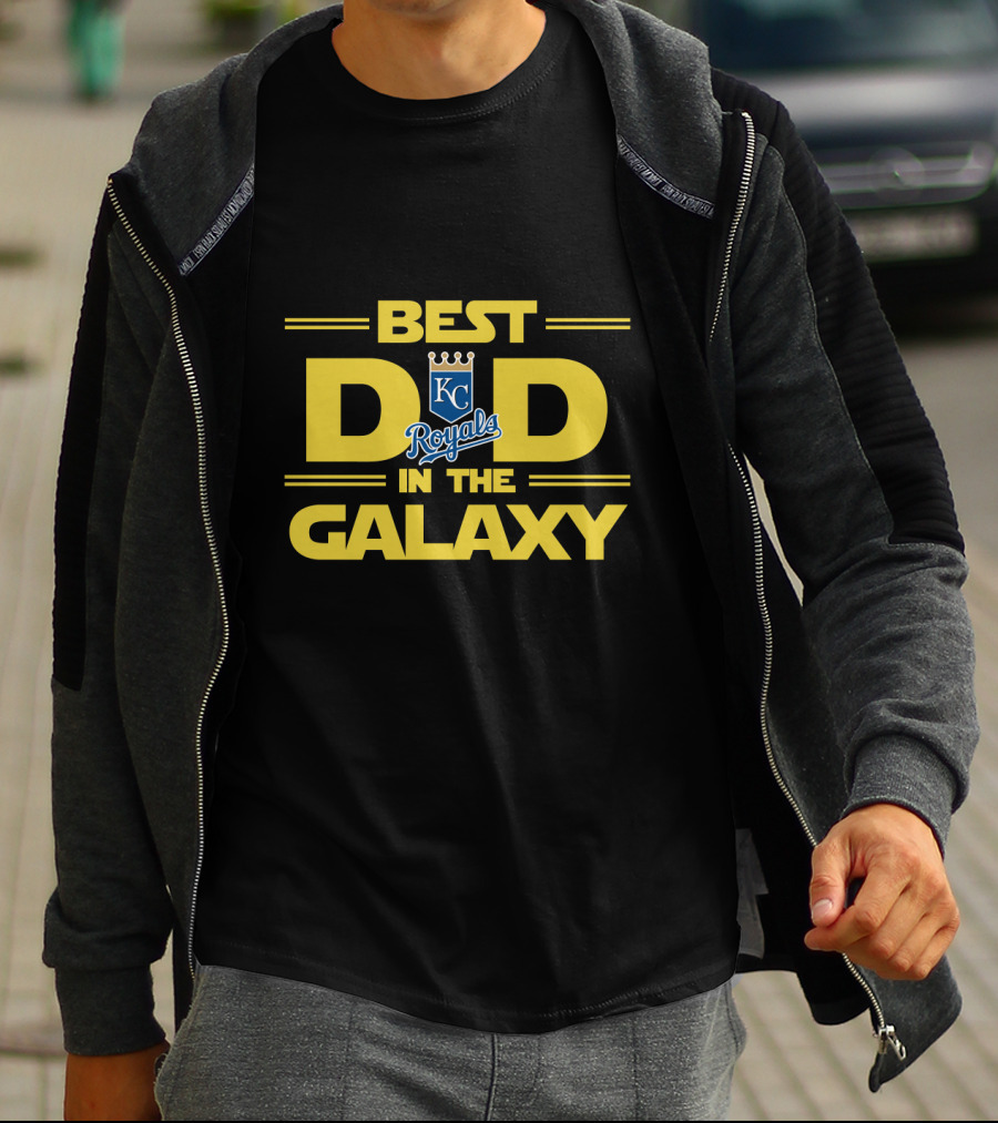 Best KC Royals Dad In The Galaxy Baseball Fan Gift T-Shirt