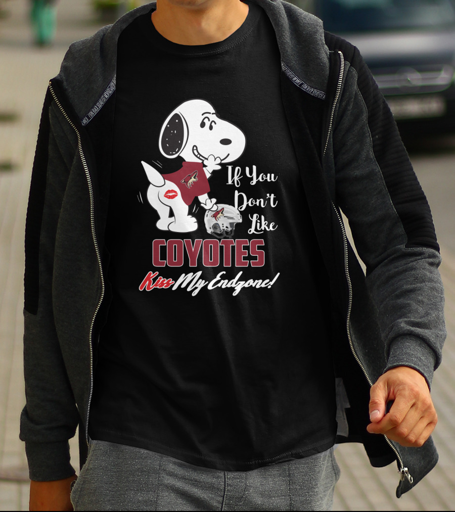 If You Don't Like Arizona Coyotes Kiss My Endzone Snoopy Football T-Shirt
