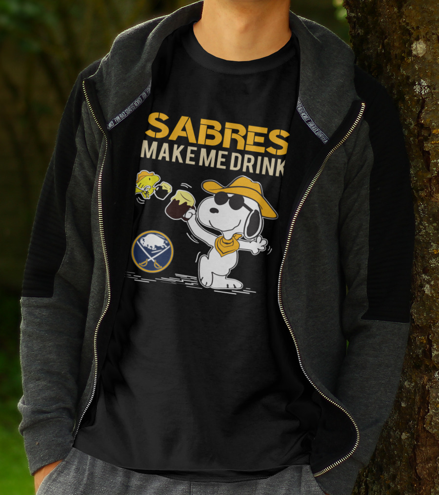 Snoopy Sabres Make Me Drink Buffalo Fan T-Shirt