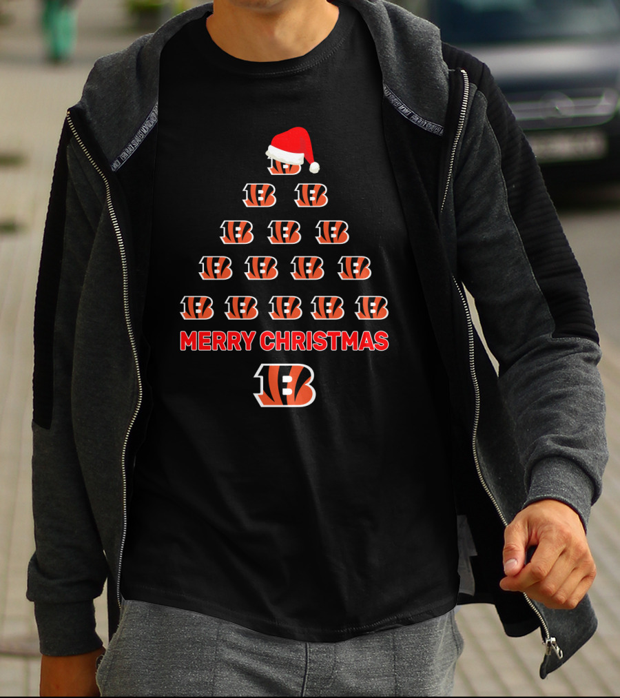 Merry Christmas Tree With Cincinnati Bengals Logo And Santa Hat T-Shirt