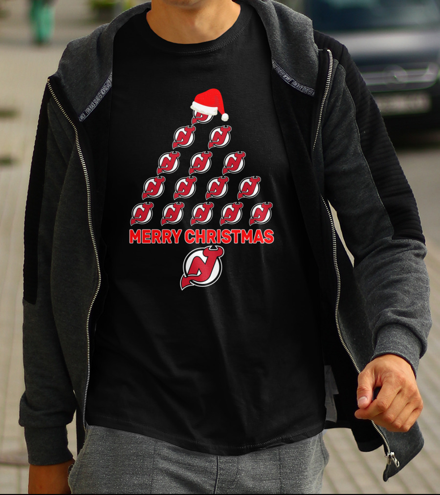 Merry Christmas New Jersey Devils Logo Tree With Santa Hat For Fans T-Shirt