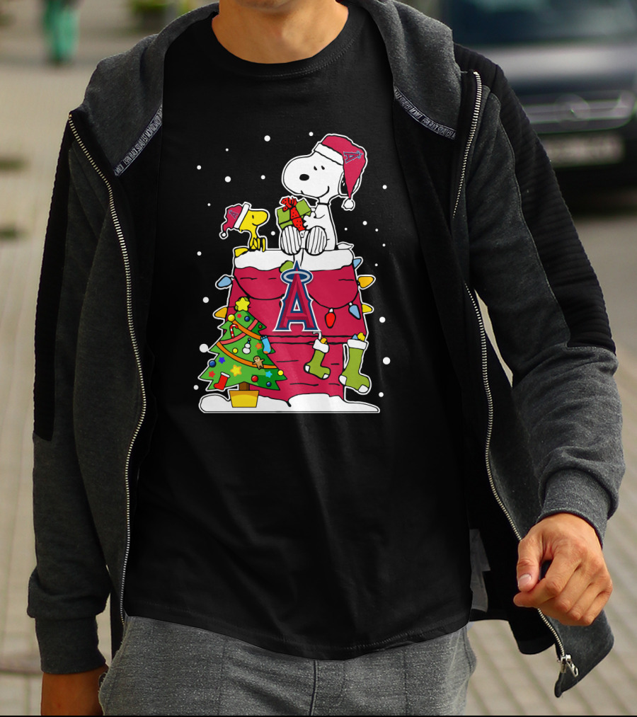 Los Angeles Angels Christmas Snoopy And Woodstock With Santa Hats And Gifts T-Shirt