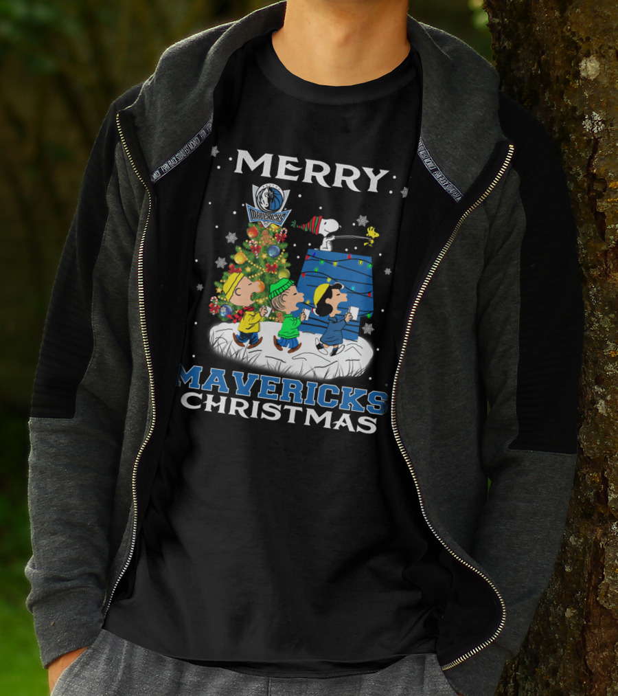 Merry Dallas Mavericks Christmas With Snoopy And Friends T-Shirt