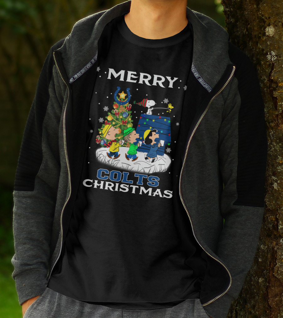 Merry Colts Christmas Snoopy Fans Indianapolis T-Shirt