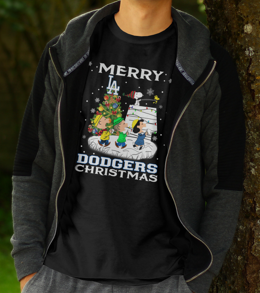 Merry Los Angeles Dodgers Christmas With Snoopy And Peanuts Holiday Scene T-Shirt