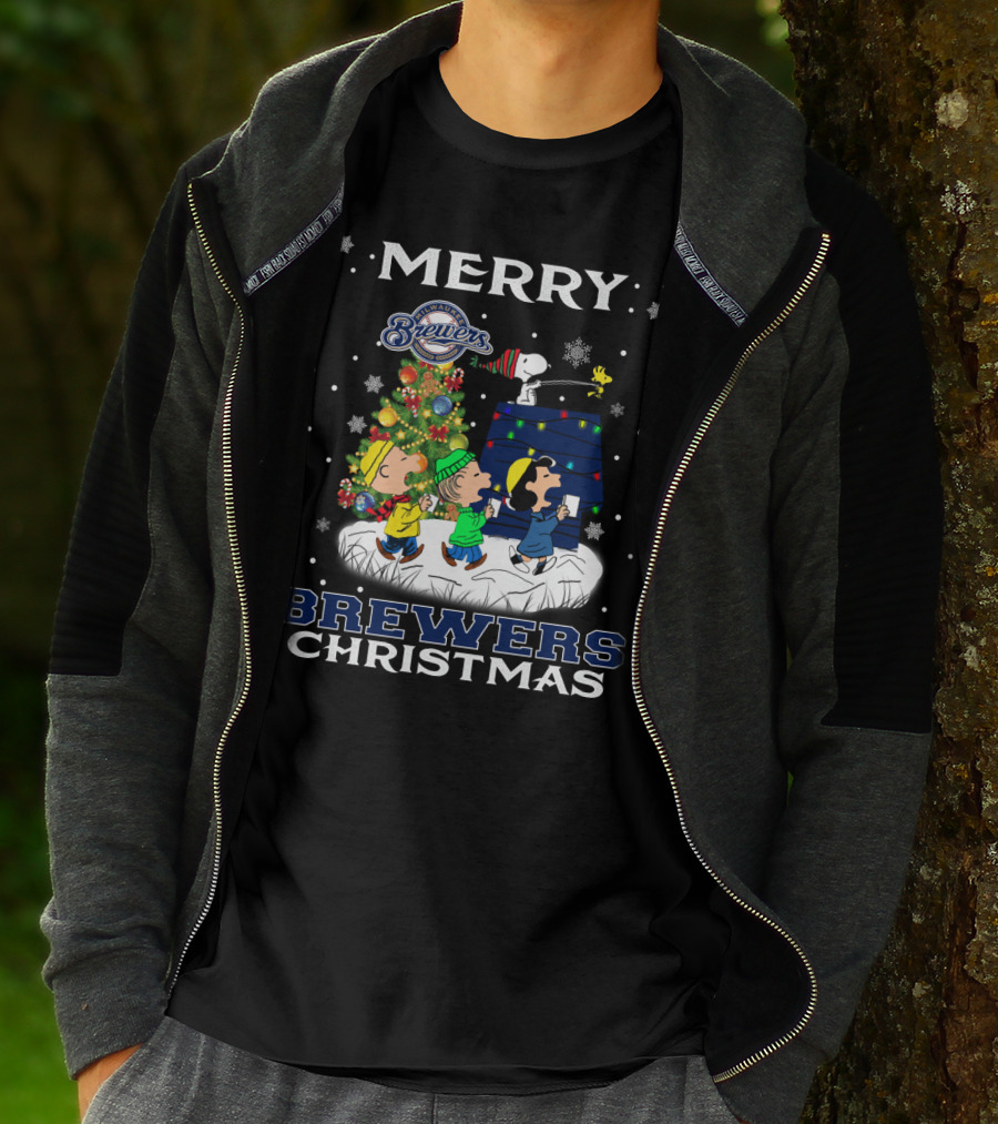 Merry Brewers Christmas With Snoopy And Peanuts Characters For Milwaukee Fans T-Shirt