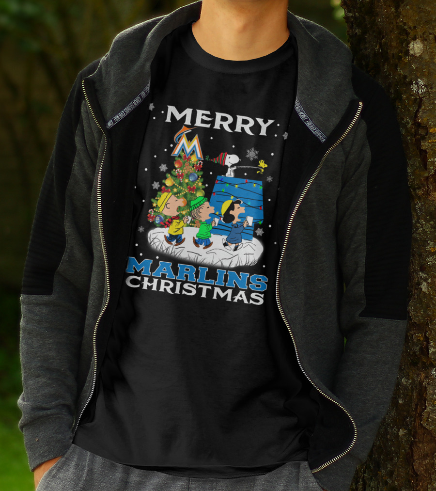 Merry Miami Marlins Christmas Featuring Peanuts Snoopy Woodstock Caroling T-Shirt
