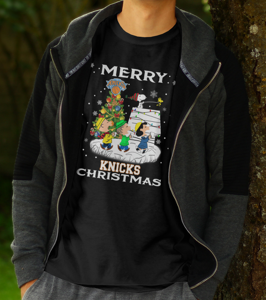 Merry Knicks Christmas New York Snoopy Fans T-Shirt