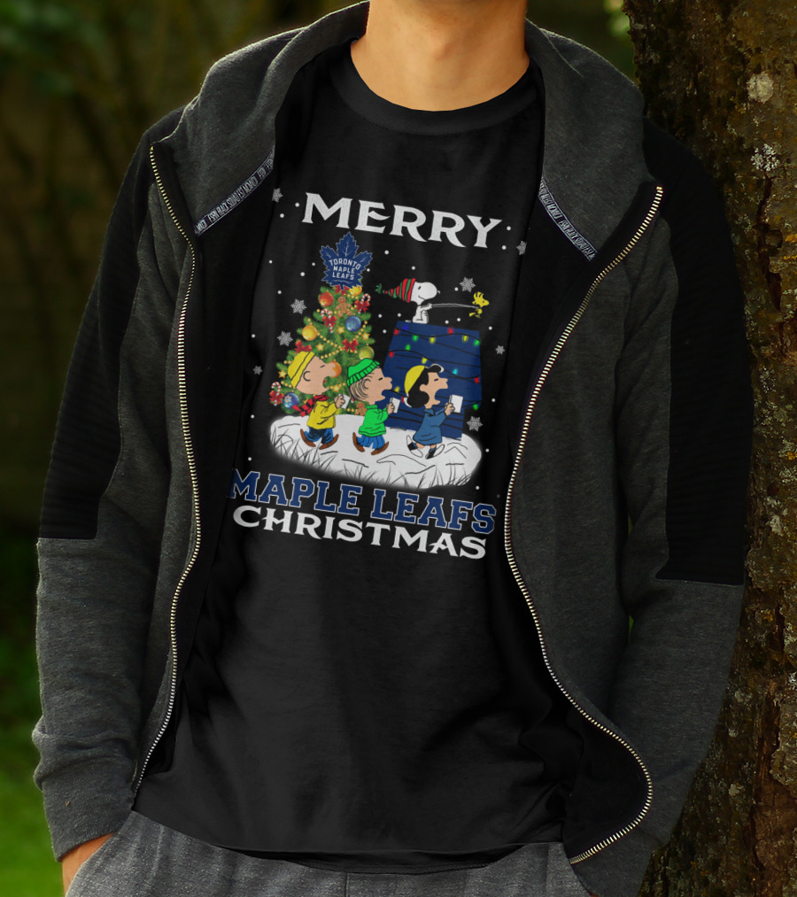 Merry Toronto Maple Leafs Christmas Snoopy Winter Scene With Charlie Brown And Friends T-Shirt