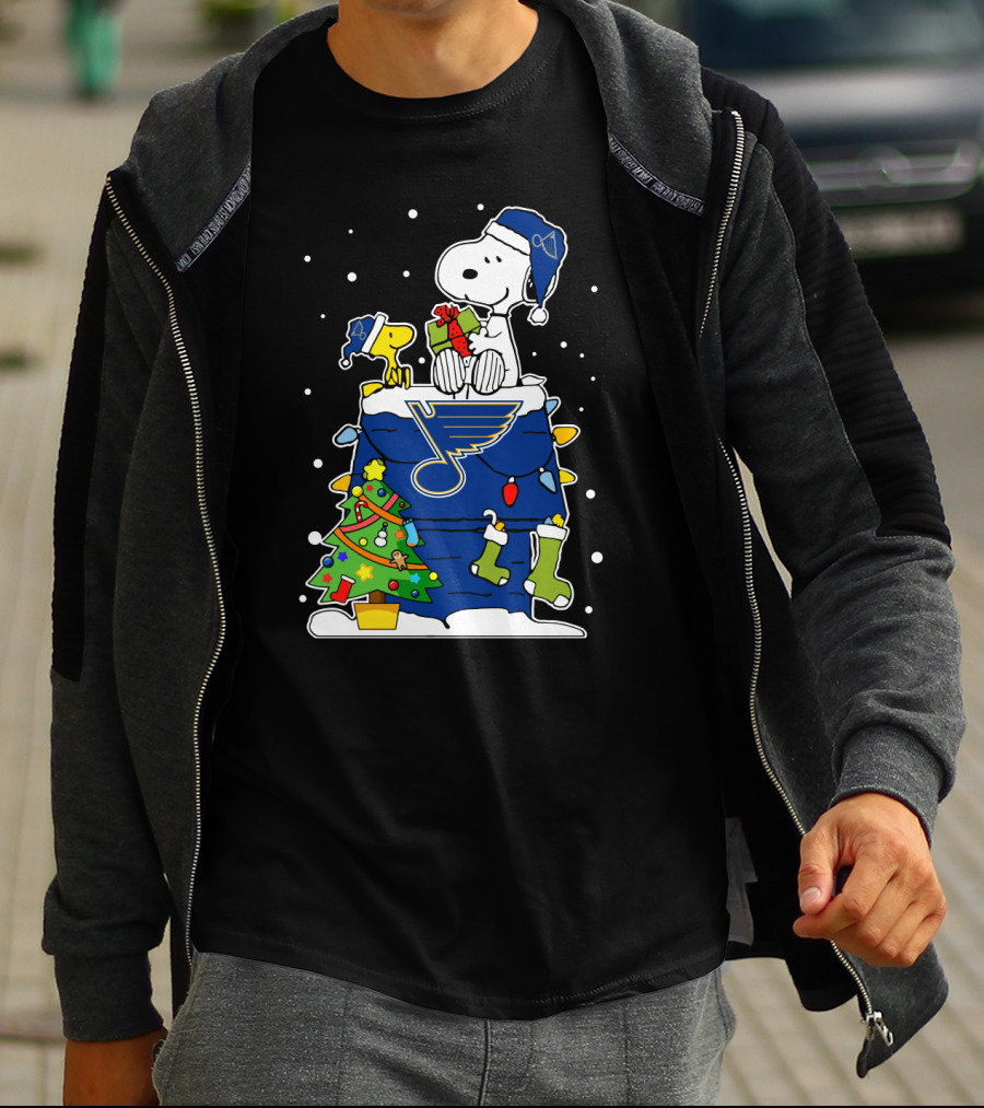 St. Louis Blues Snoopy Christmas Doghouse Scene With Woodstock And Gifts T-Shirt