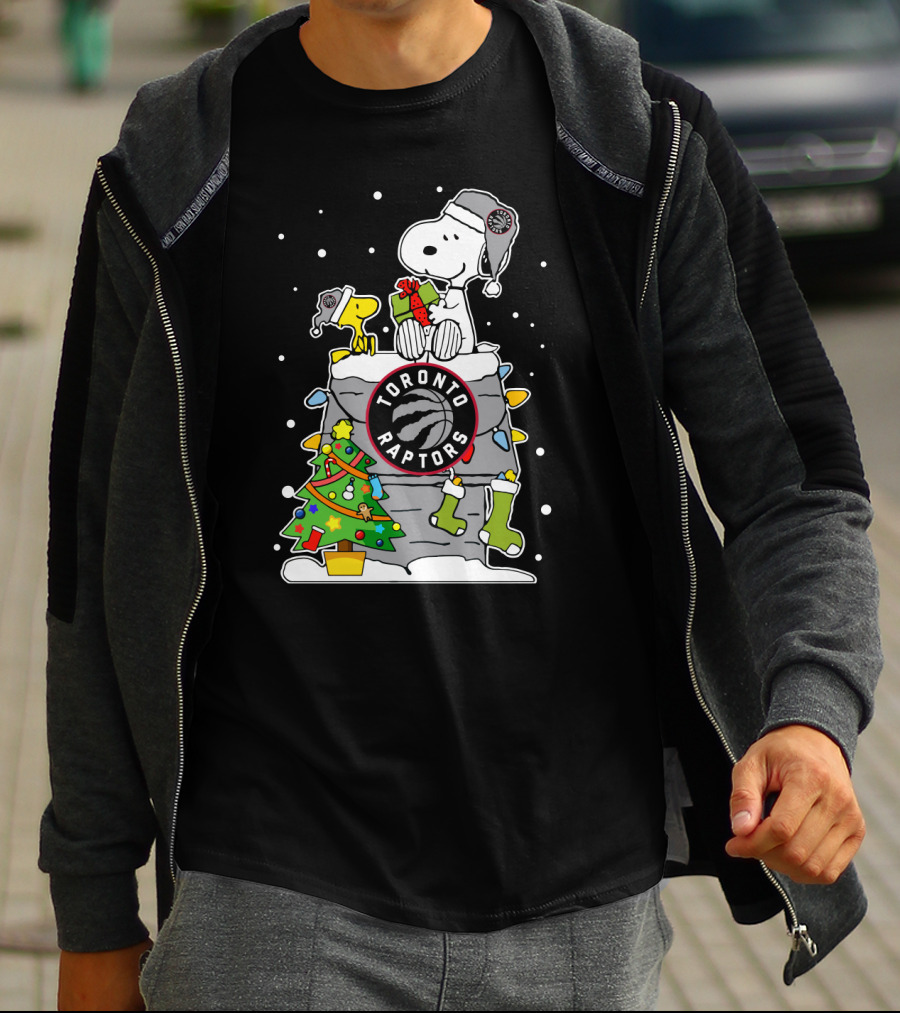 Toronto Raptors Snoopy Christmas Peanuts Holiday Basketball Gift T-Shirt